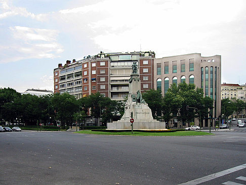 Fotos Denkmal von Emilio Castellar