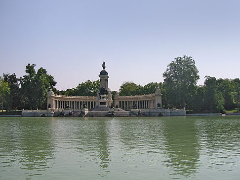 Foto Monumento a Alfonso XII - Madrid