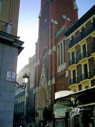 Foto Kirche Santa Cruz - Madrid