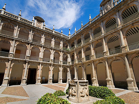 Universität Alcalá - Landesinnere (Alcalá de Henares)